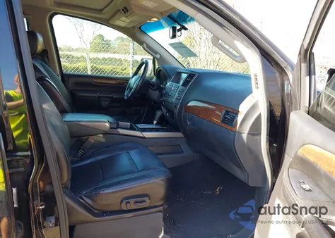 2014 Nissan Armada Platinum z USA, uszkodzony, nr VIN 5N1BA0NE2EN609087